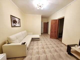 Отели типа «постель и завтрак» Hotel Liana Гагра-6